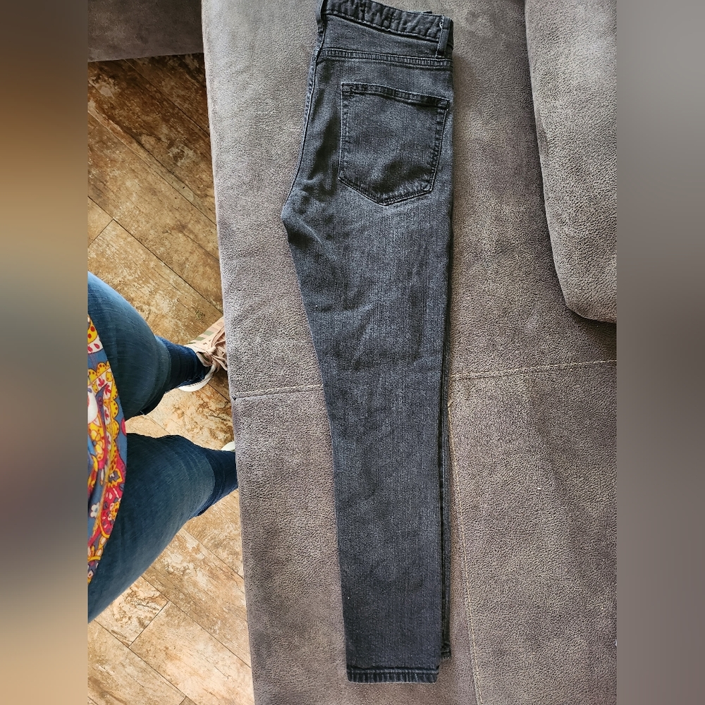 SOLD***Gap black wash jeans size 27 high rise skinny